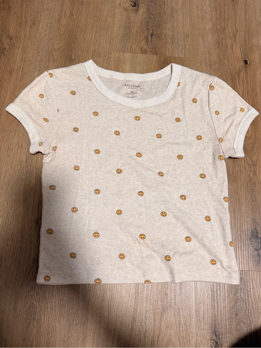 Arizona Cream Smiley Short Sleeve Tee